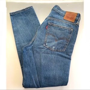 Levi’s Wedgie Fit Jeans Size 28